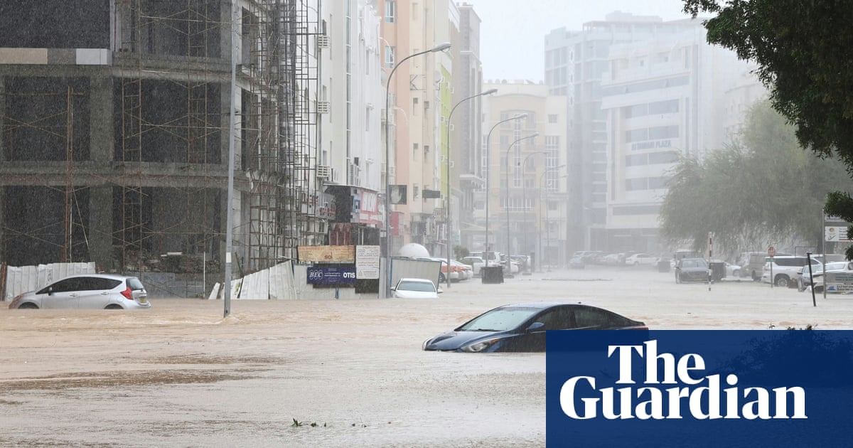 Cyclone Shaheen hits Oman and Iran, causing flooding and deaths
