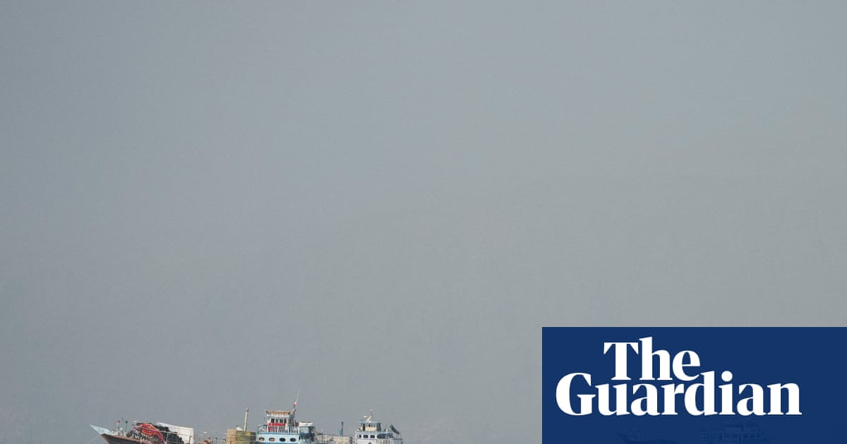 Iranian Aggression Halts UN Shipping Evacuations in Hormuz as Rubio Warns of Serious Escalation