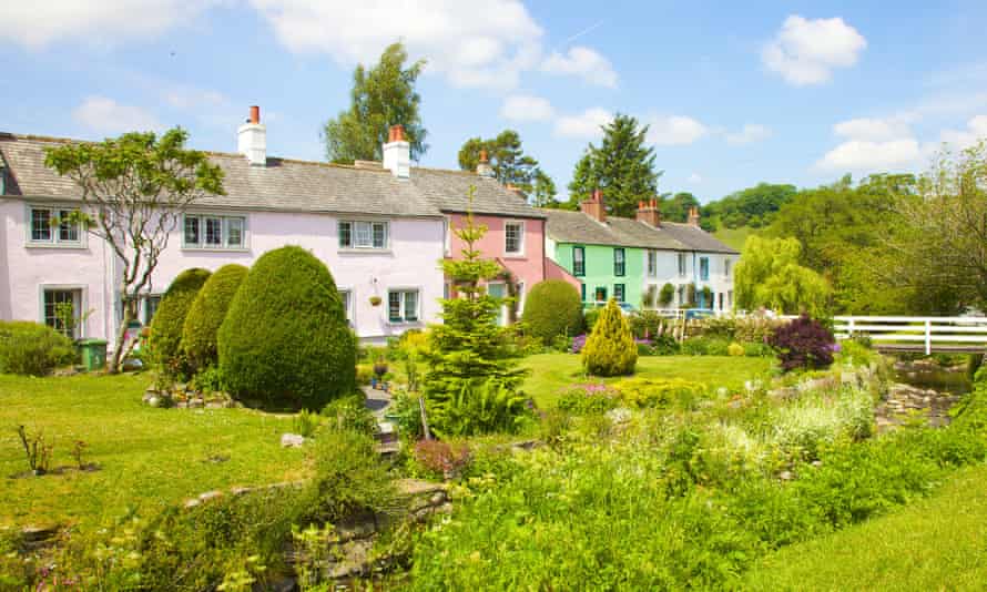 Brightly coloured painted houses in the Lake District