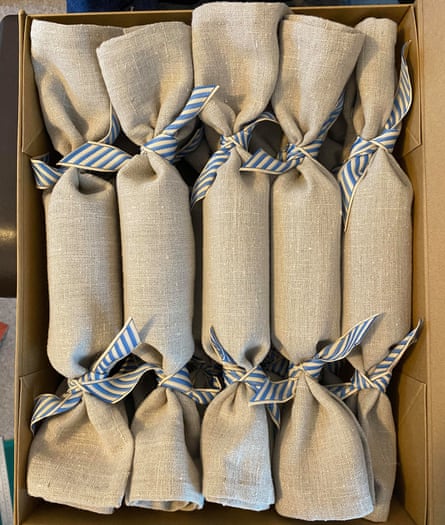 Reusable Christmas crackers