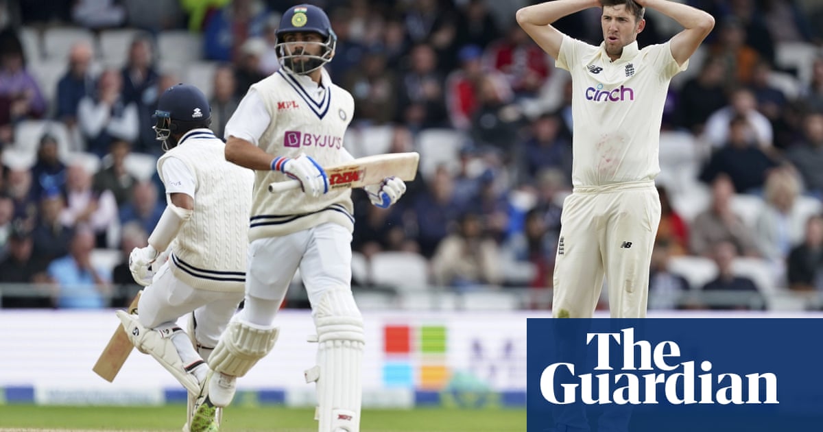 Craig Overton says England must take advantage of new ball after India rally