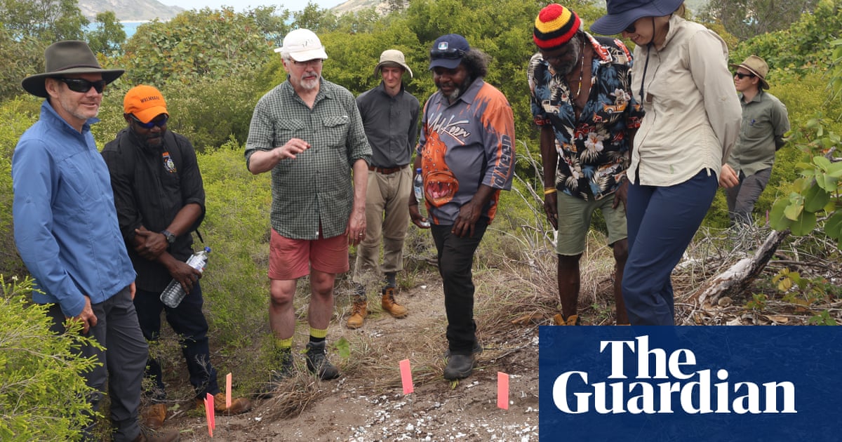 Great Barrier Reef discovery overturns belief Aboriginal Australians did not make pottery, archaeologists say | Indigenous Australians