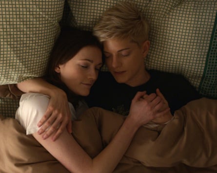 Mae Martin as Mae and Charlotte Ritchie as George in Feel Good.