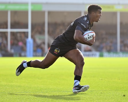 Immanuel Feyi-Waboso scores Exeter’s third try against Newcastle