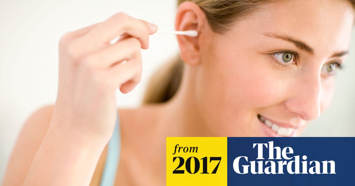 How to Get Cotton Out of Ear at Home: Easy and Safe Methods