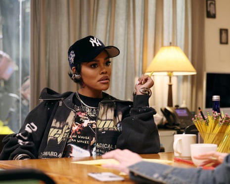 Saturday Night Live: Teyana Taylor's so-so episode is saved by one standout sketch | Saturday Night Live | The Guardian Saturday Night Live: Teyana Taylor's so-so episode is saved by one standout sketch | Saturday Night Live | The Guardian