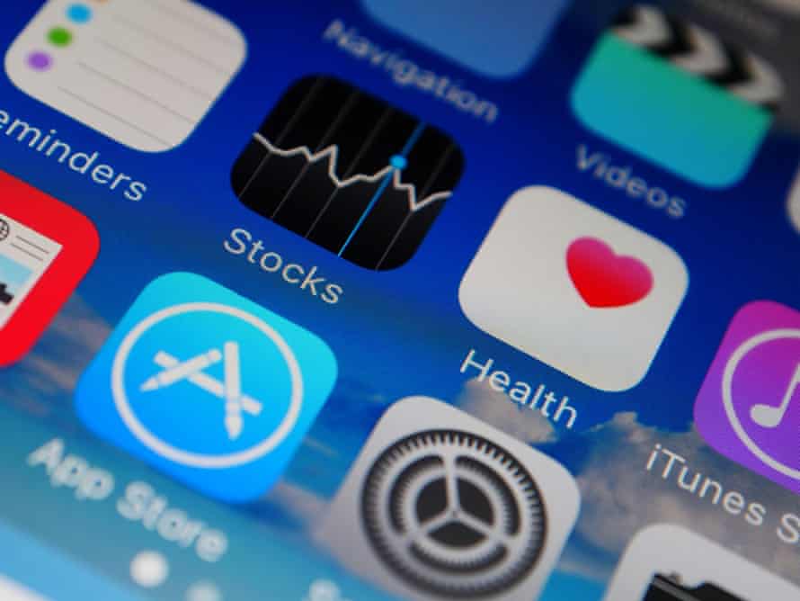 Una imagen de la pantalla de un iPhone de Apple muestra íconos de aplicaciones, incluida la aplicación Salud.