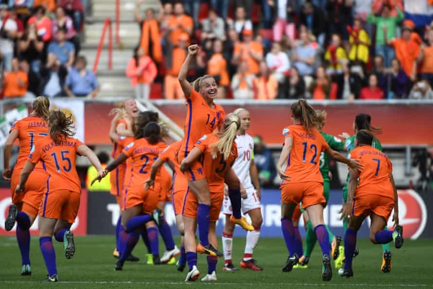 Holland celebrate after winning.