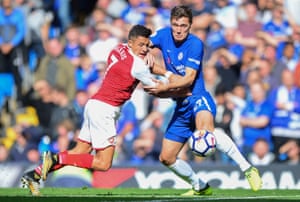 Alexis Sánchez battles Andreas Christensen for possession. Chelsea failed to score in a competitive home match under Antonio Conte for the first time (27 games)