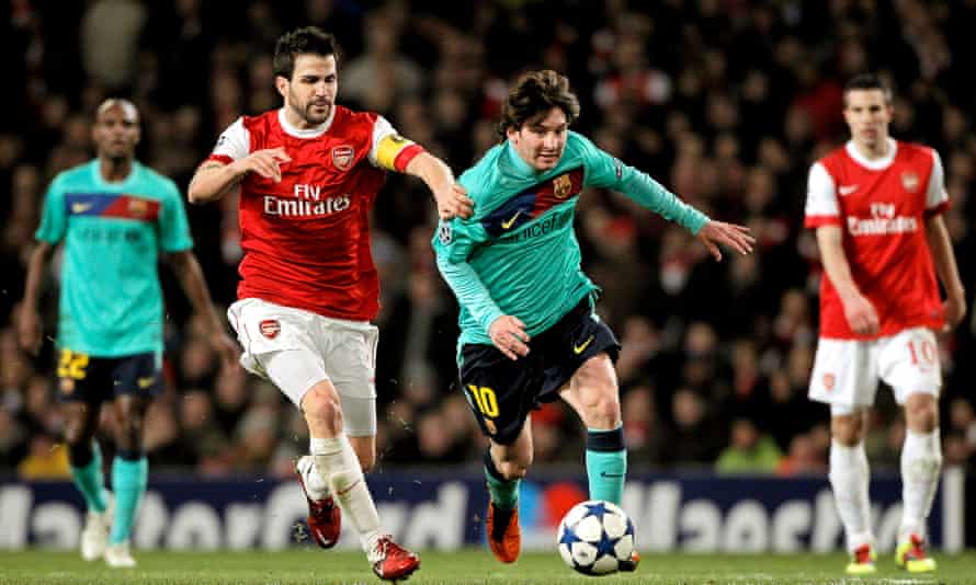 Lionel Messi vies for the ball with Arsenal’s Cesc Fàbregas in a 2011 Champions League meeting at the Emirates.