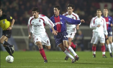 Mikel Arteta (centre) takes on Gennaro Gattuso (left) during PSG’s Champions League game with Milan in 2001.