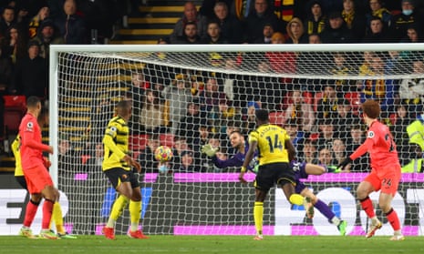 Josh Sargent of Norwich City scores with a header past Watford goalkeeper Daniel Bachmann to double the visitors’ lead.