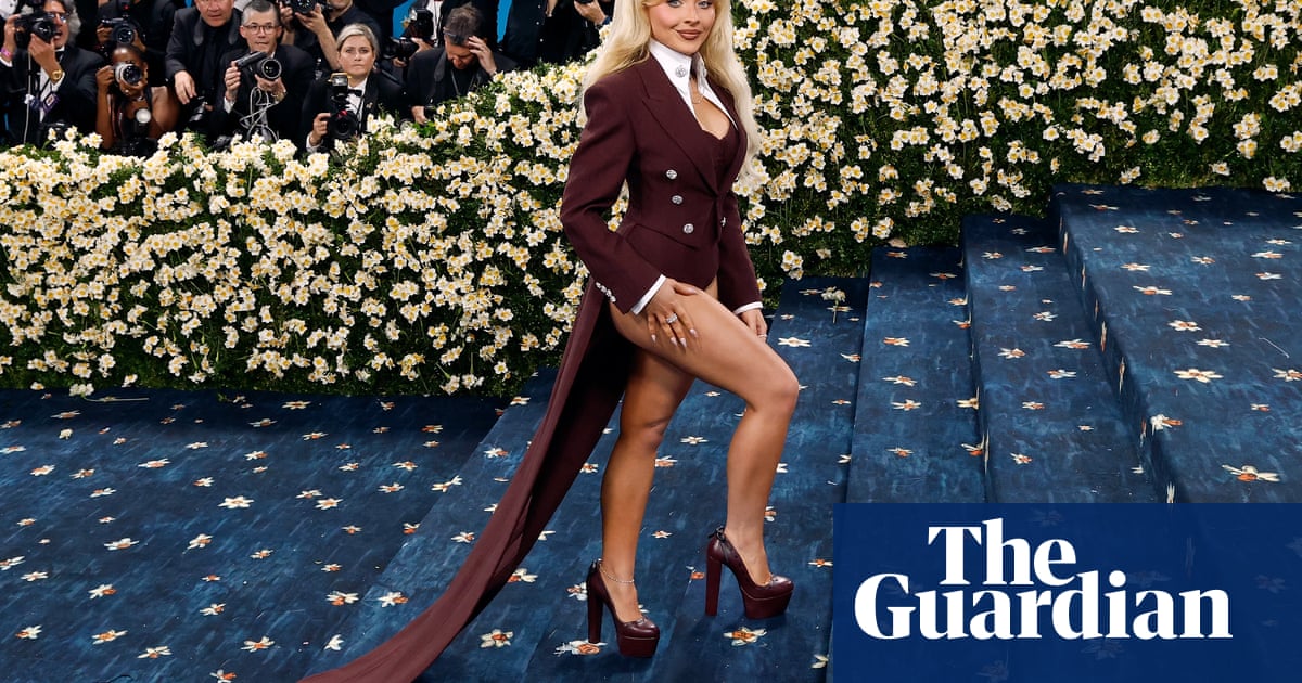 Look, no trousers! Why the day knicker' trend is growing legs
