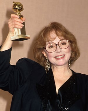 Piper Laurie with her Golden Globe for Best Supporting Actress, for her work in Twin Peaks, at the awards ceremony in Beverly Hills, California, on 19 January 1991