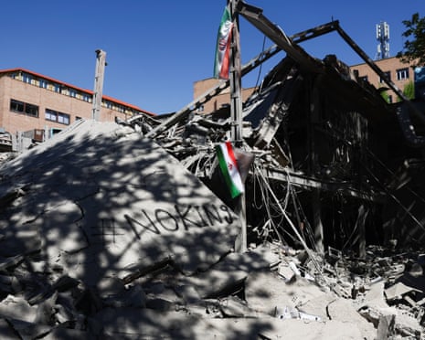 Middle East crisis live: Pakistan says agreed ceasefire includes Lebanon; Iran will allow 'conditional passage' through strait of Hormuz