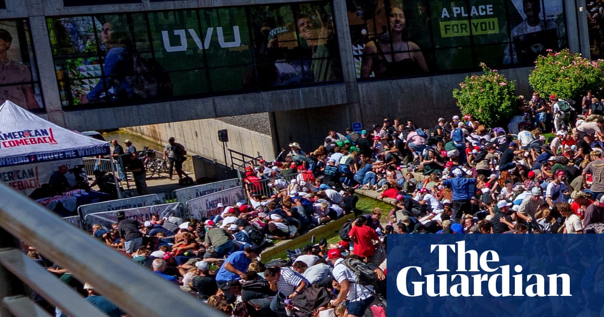 'Screaming and running': witnesses describe crowds at Charlie Kirk shooting – video