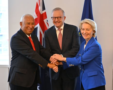 Australia news live: PM and world leaders urge human control over AI; Chalmers says ‘monetised misogyny’ online fuelling DV