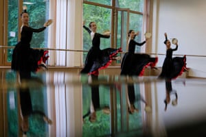 British ballerina at the Bolshoi Ballet Academy, Moscow – in pictures ...