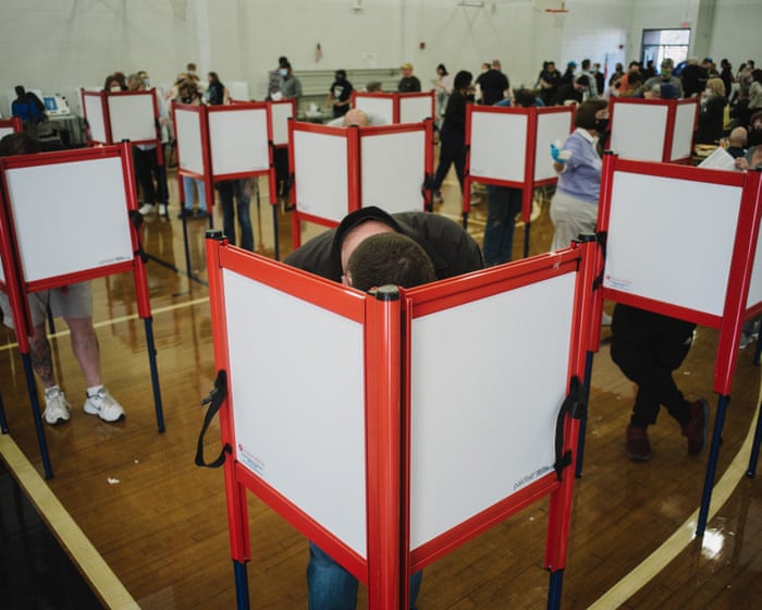 AI is hurting US politics. Here’s how candidates could use it for good | Bruce Schneier and Nathan E Sanders