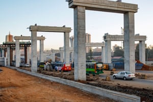 Construction of the expressway central Nairobi, August 2021