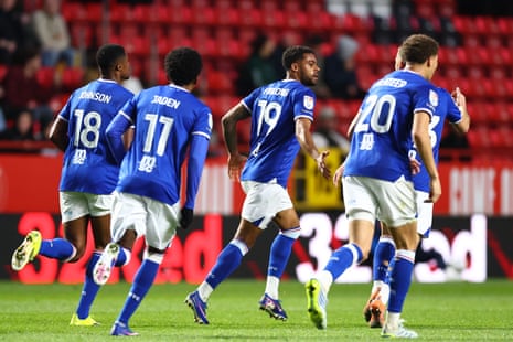 Darnell Furlong equalises for Ipswich