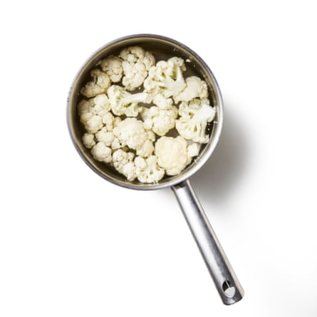 06a Felicity Clock Boil cauliflower