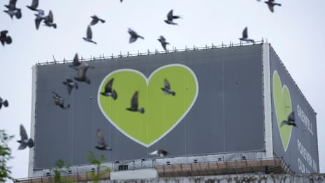 Grenfell inquiry chair makes statement as final report into disaster published – watch live