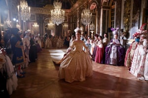 Versailles, France. A guest wearing a baroque-style costume walks through the Hall of Mirrors during the fête galante at the Palace of Versailles. The annual fancy dress ball recreates the splendour of Louis XIV’s dazzling court feasts, which were held to show off the wealth and power of France’s longest-reigning monarch