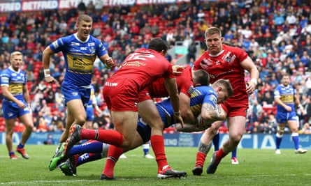 Magic Weekend Desperate Leeds Cling On For Crucial Win Over London Super League The Guardian