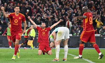Bryan Cristante (second left) celebrates scoring Roma’s fourth and final goal against Brighton