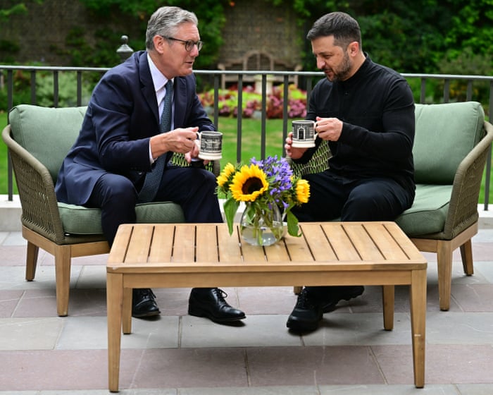 Keir Starmer hosts Volodymyr Zelenskyy at Downing Street – UK politics live