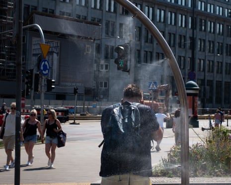 Extreme heat continues in central and eastern Europe with temperatures of 38C expected – Europe live | Extreme weather Extreme heat continues in central and eastern Europe with temperatures of 38C expected – Europe live | Extreme weather