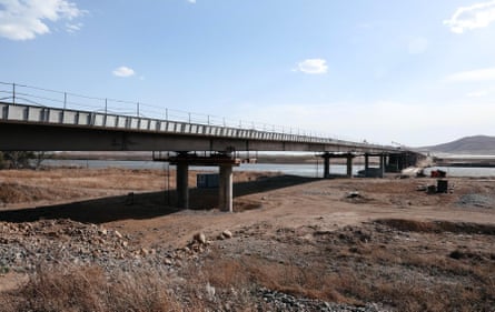 The bridge over the river