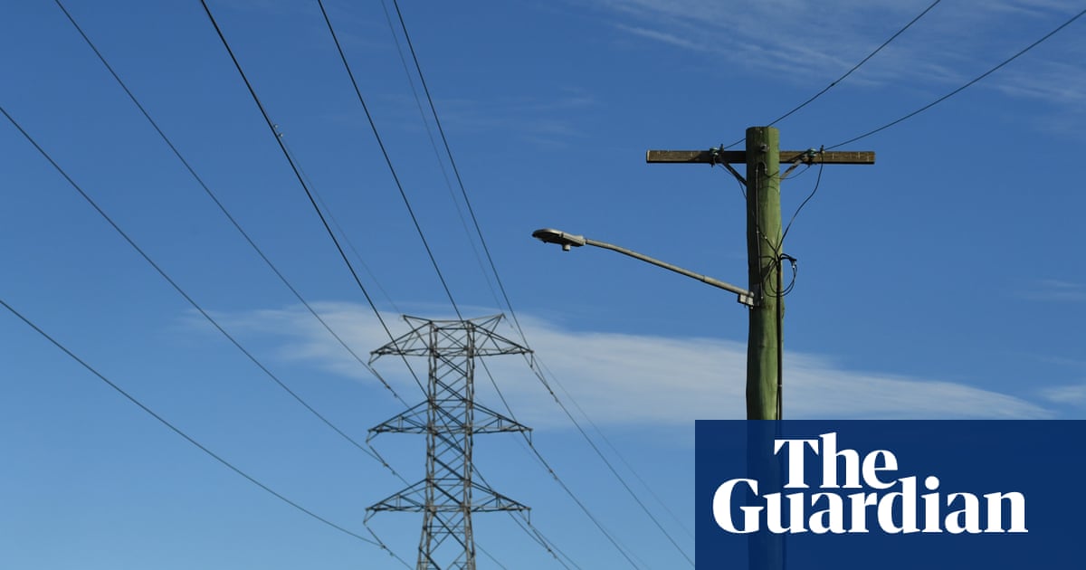 Australian electricity companies not reducing emissions in line with Paris agreement goals, study finds