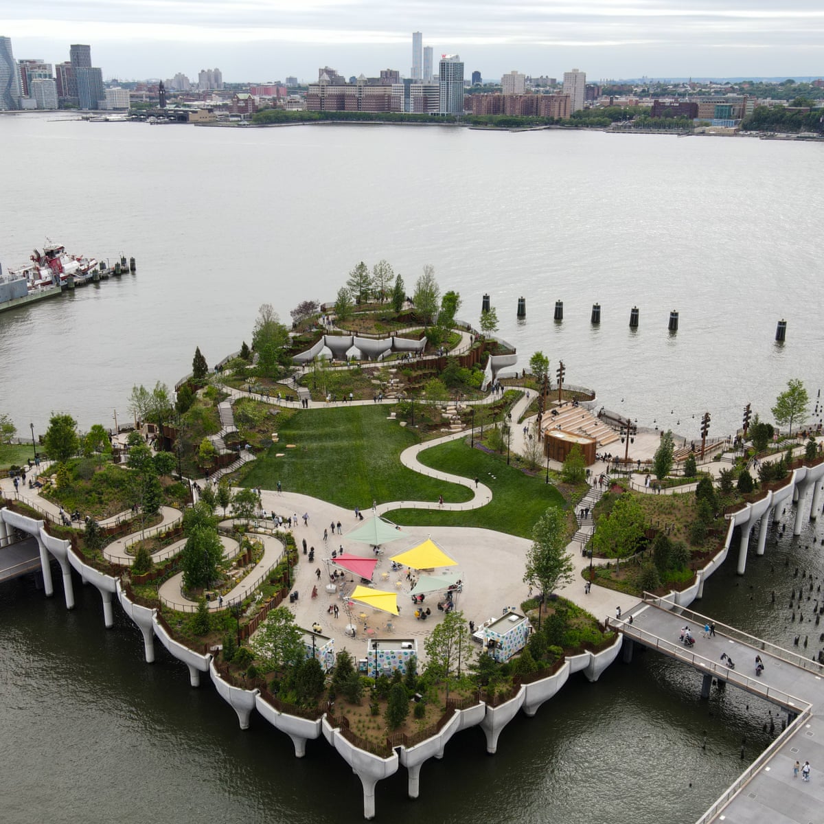 New York S Little Island Includes A Message About The Thames Garden Bridge Rowan Moore The Guardian