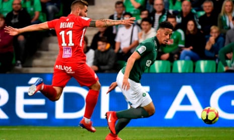 William Saliba is set to join Arsenal in a €30m (£27m) transfer from Saint-Etienne.