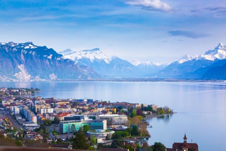 The lakeshore towns of the Montreux Riviera 