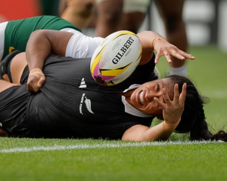 Liana Mikaele-Tu’u of New Zealand drops the ball while attempting to score a try during the Women’s Rugby World Cup 2025 quarter-final