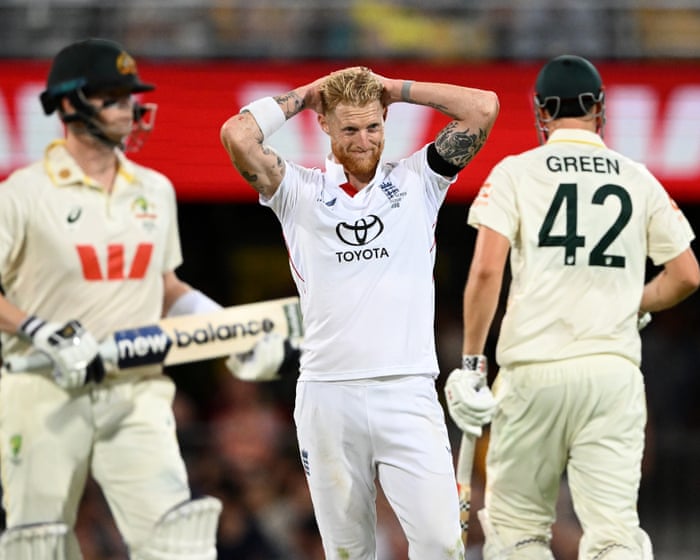 England rue five dropped catches as Australia build lead in second Ashes Test