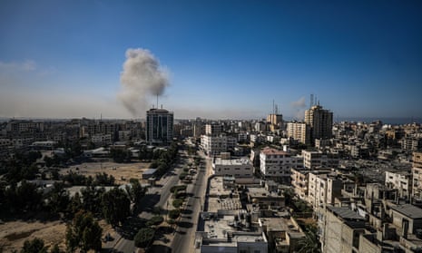 Smoke rises following Israeli air strikes in Tal Al Hawa neighborhood in the northern Gaza Strip, 4 November 2023.