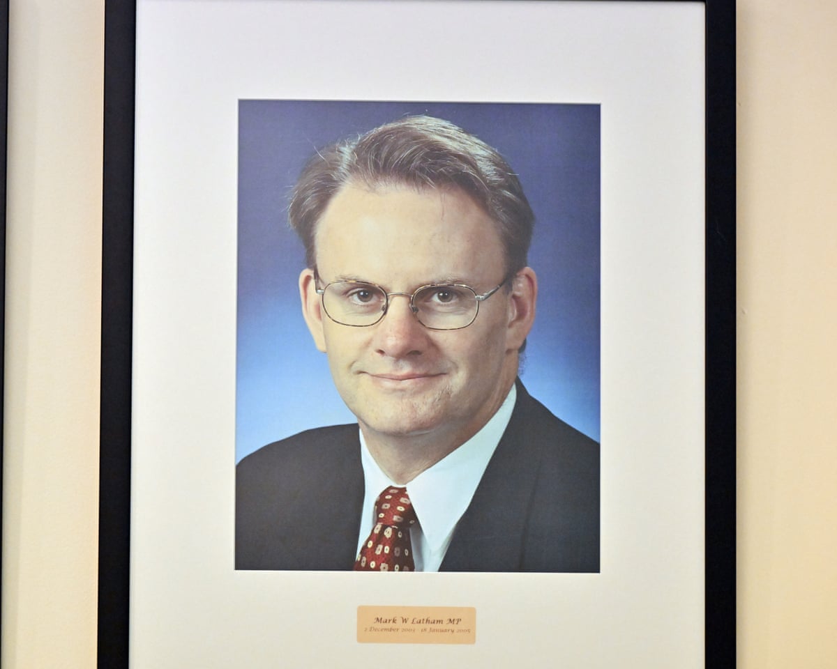 Labor Adds Disclaimer to Mark Latham Portrait Amid Abuse Allegations