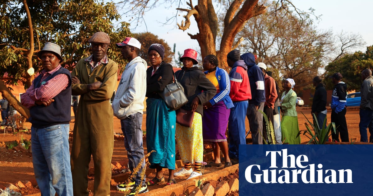 Zimbabwe goes to polls amid deepening economic crisis