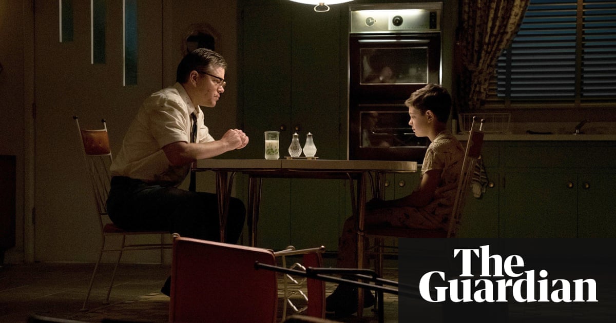Matt Damon And Noah Jupe In The Out Of Touch Suburbicon Matt Damon And Noah Jupe In The Out Of Touch Suburbicon