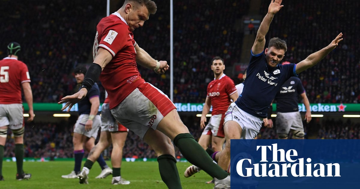 Dan Biggar seizes the moment in battle of the 10s with Finn Russell