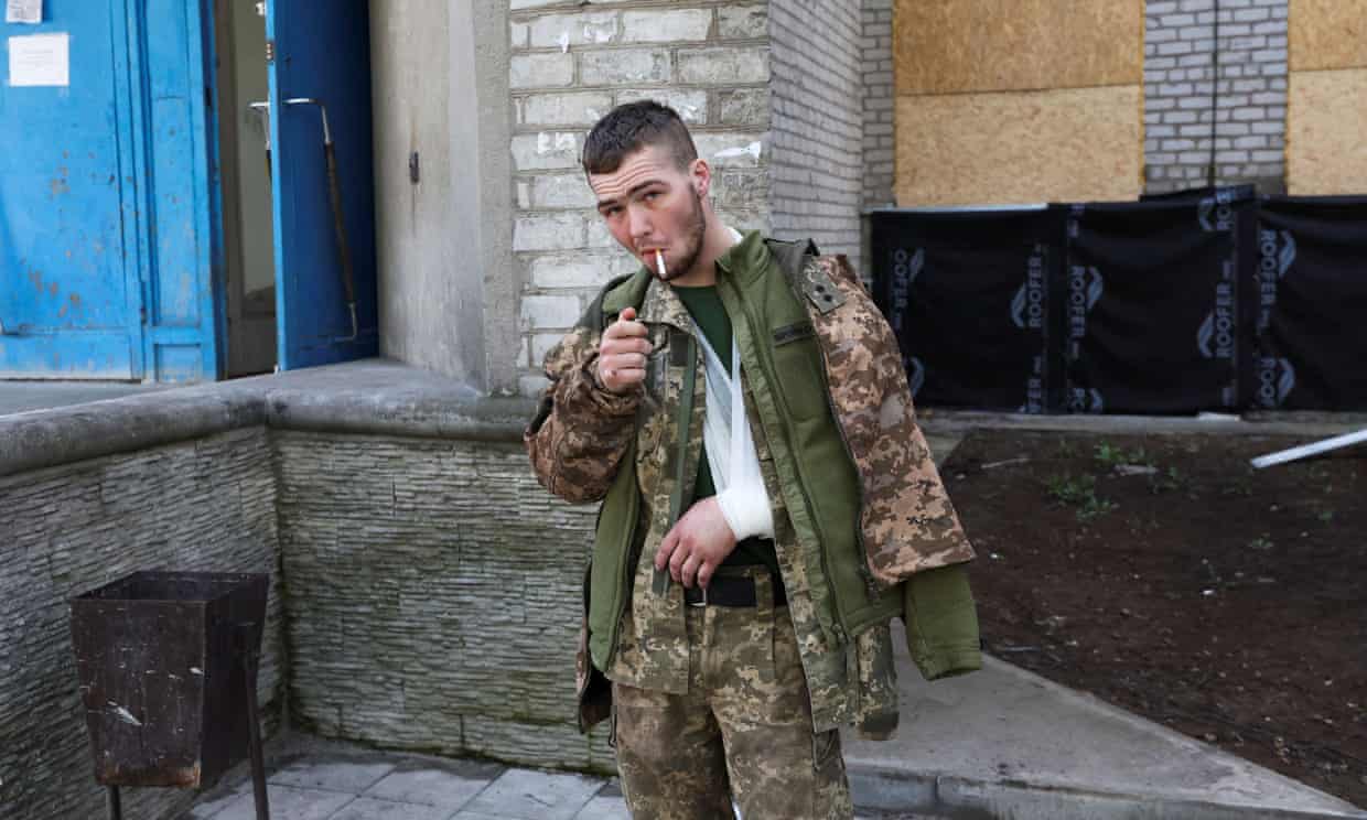 Russia-Ukraine war: Russian forces ‘frustrated’ in Dondas; Mariupol evacuation ‘fails’; missiles strike residential buildings in Odesa (theguardian.com)