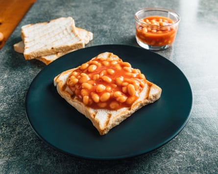 Baked beans connected toast.