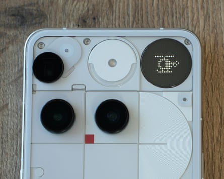 The icon of a helicopter displayed on the glyph screen of a Nothing Phone 3.