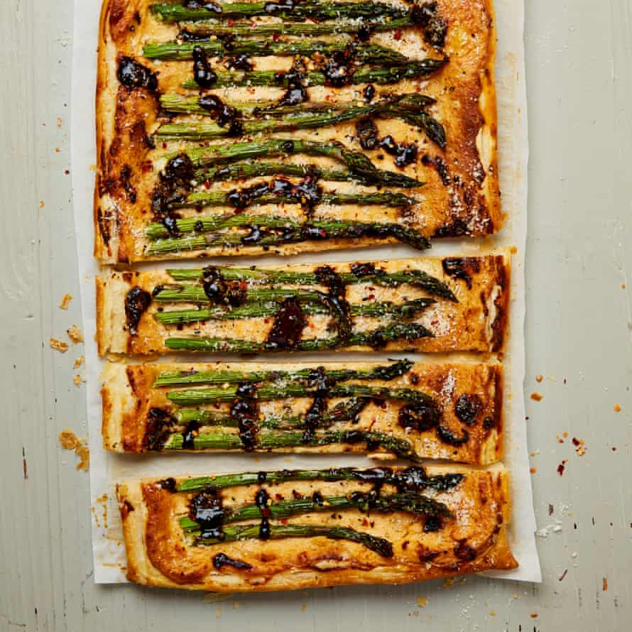 Yotam Ottolenghi Asparagus with garlic pesto and tempura onions