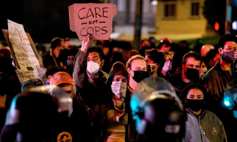 Los Angeles Police Clash With Protesters In Fight To Evict Major Homeless Encampment Los Angeles The Guardian