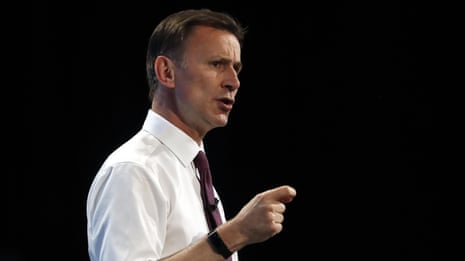 Jeremy Hunt warns Iran of 'serious consequences' over tanker seizure - video